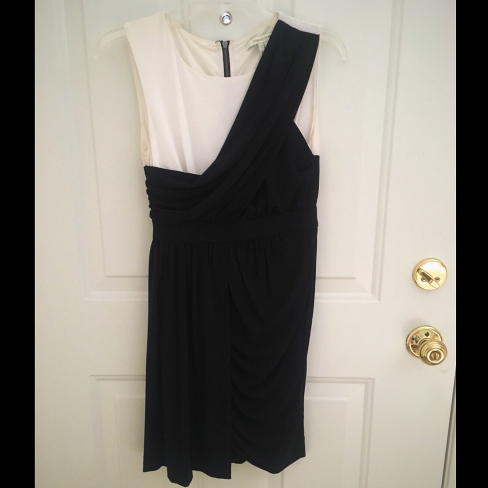 Max & Cleo: Short black & white dress